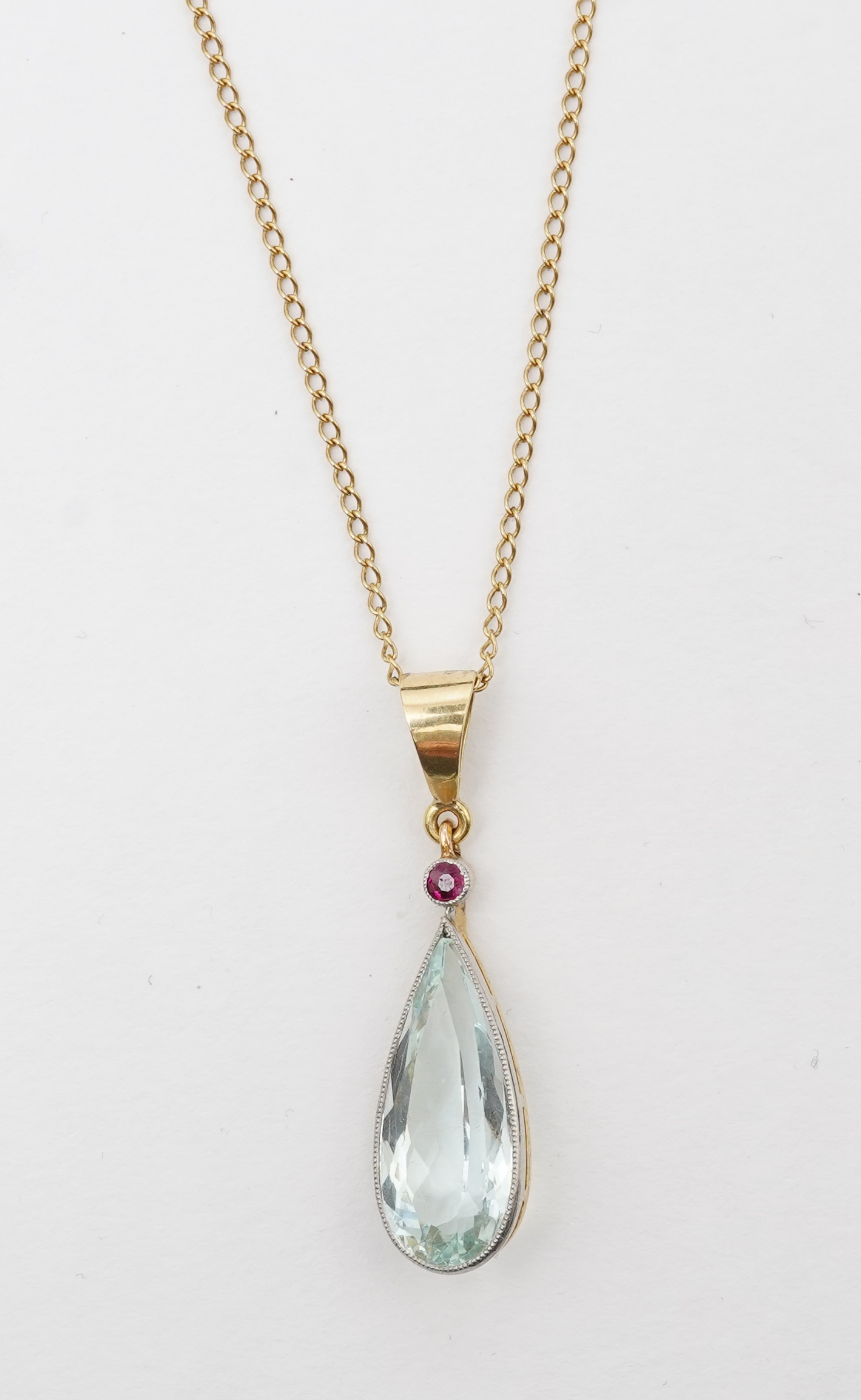 An aquamarine pendant